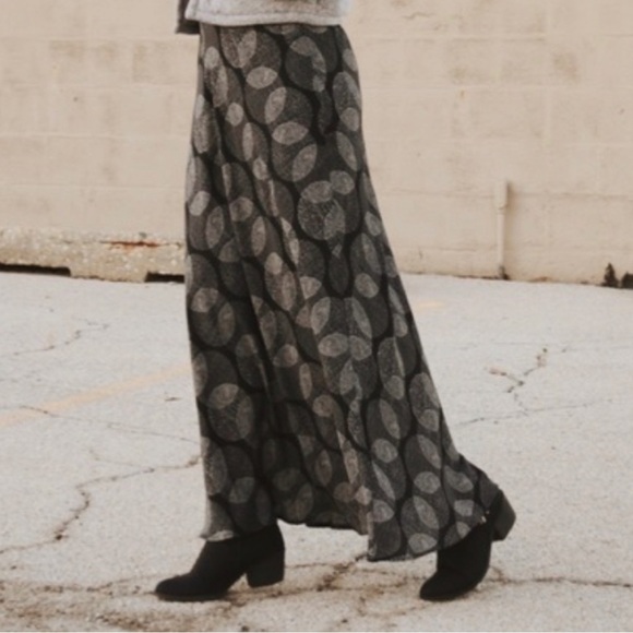 Maxi skirt - Picture 2 of 7